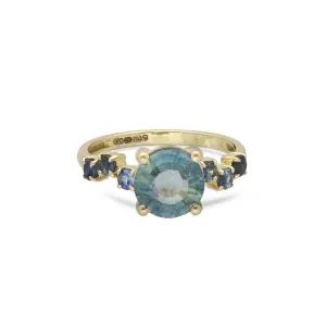 Artisia 18K Gold Ring w. Sapphires