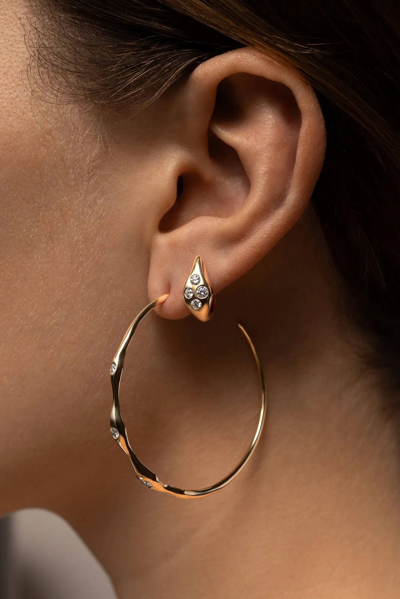 Curve 14K Rosegold Huggies w. Diamonds