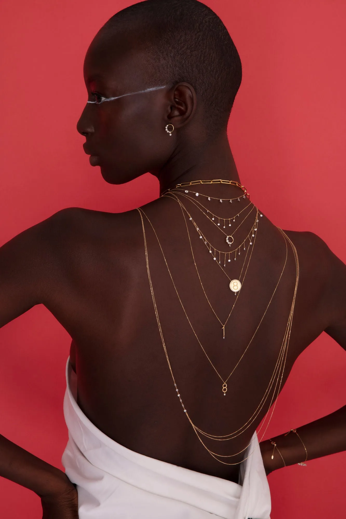 Danaé hanging 18K Gold, Whitegold or Rosegold Necklace w. 7 Diamonds