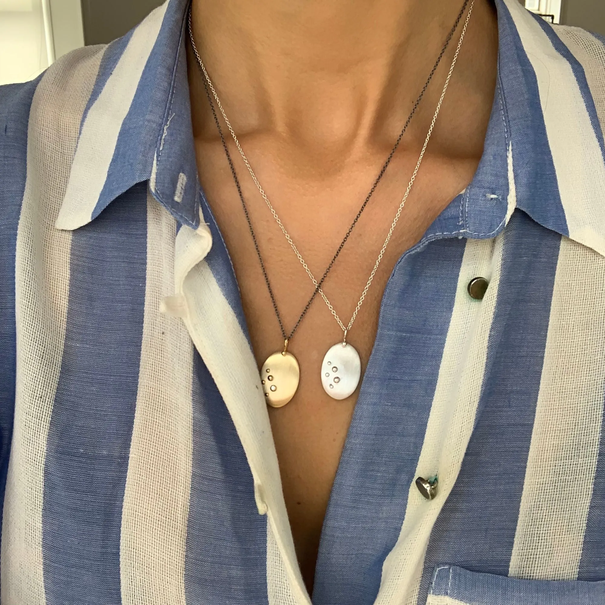 Delphis 18K Gold Necklace w. Diamond