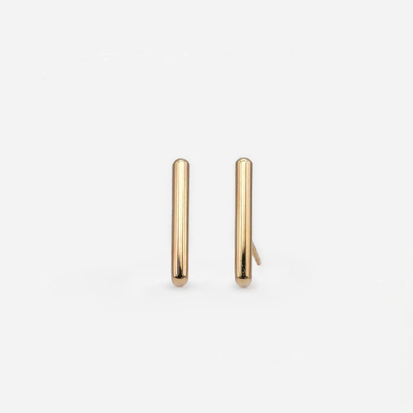 Dent Beside 18K Gold Earrings