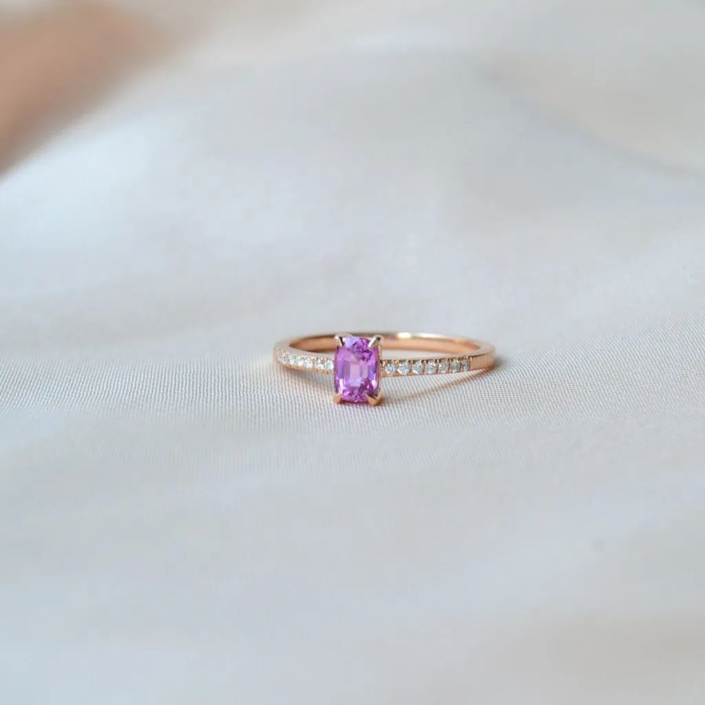 Digu Rosa 18K Rosegold Ring w. Diamonds & Sapphire