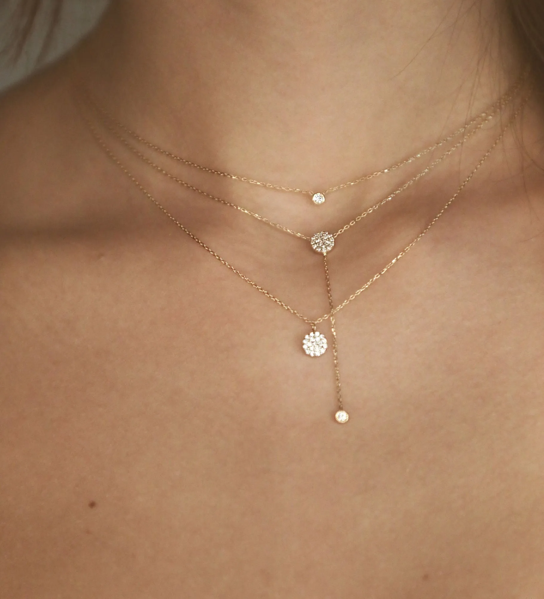 Dot 18K Gold Necklace w. Diamond