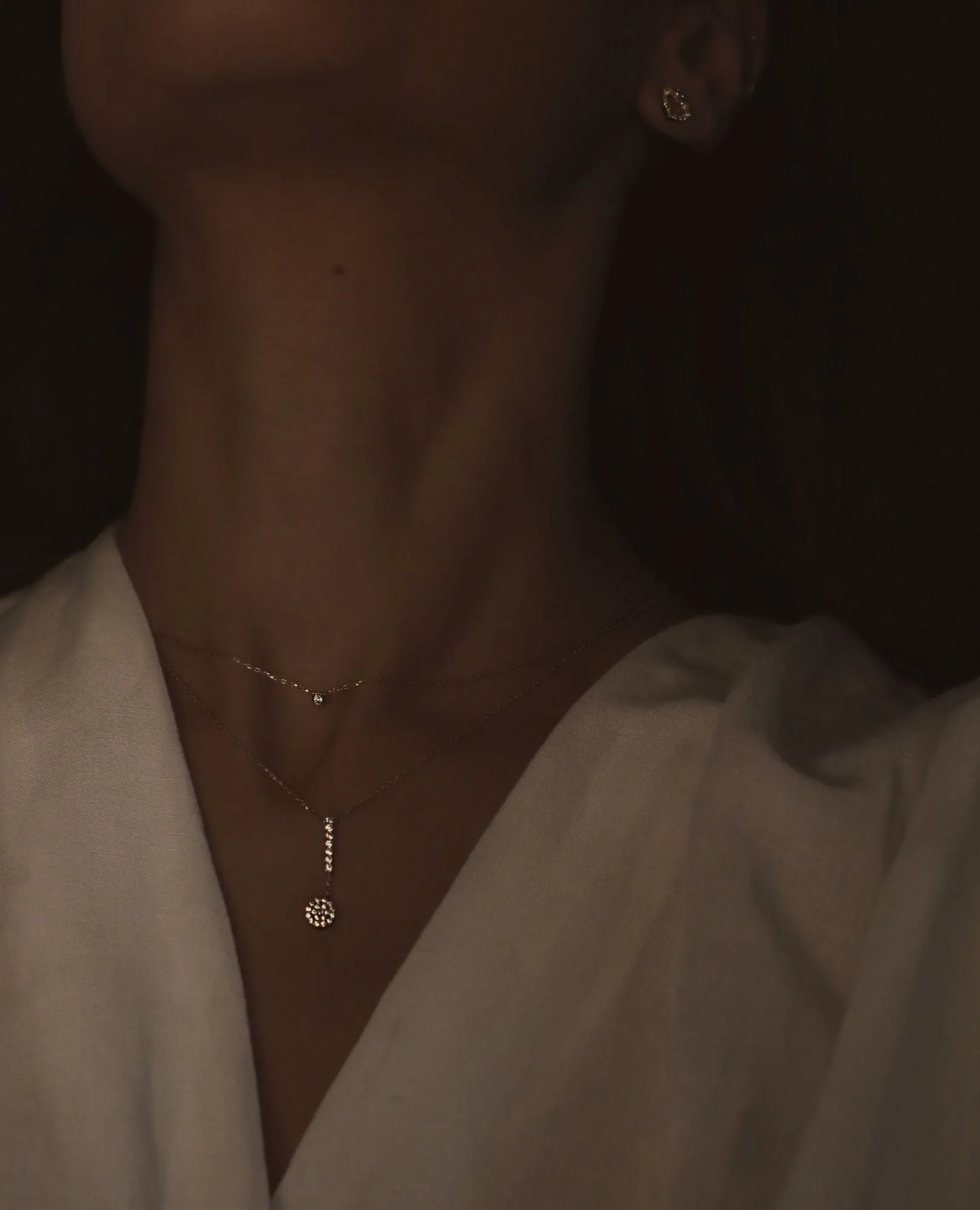Dot 18K Gold Necklace w. Diamond