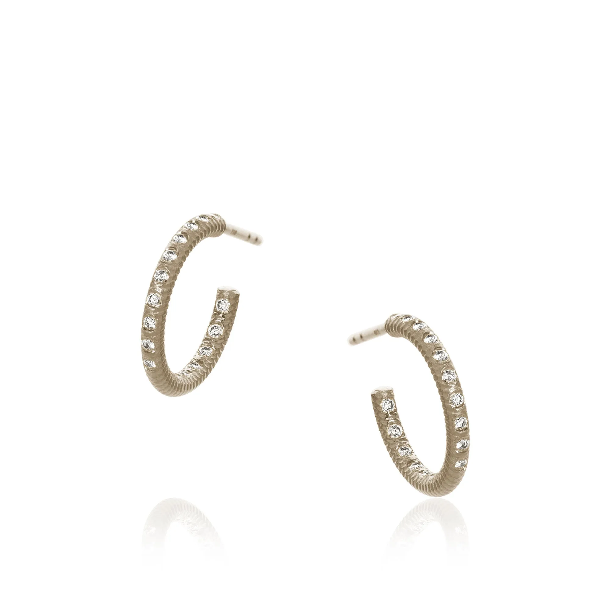 Esme Galaxy Small 18K Whitegold Hoops w. Diamonds