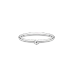 Finesse Clear Silver Ring w. Zirconia