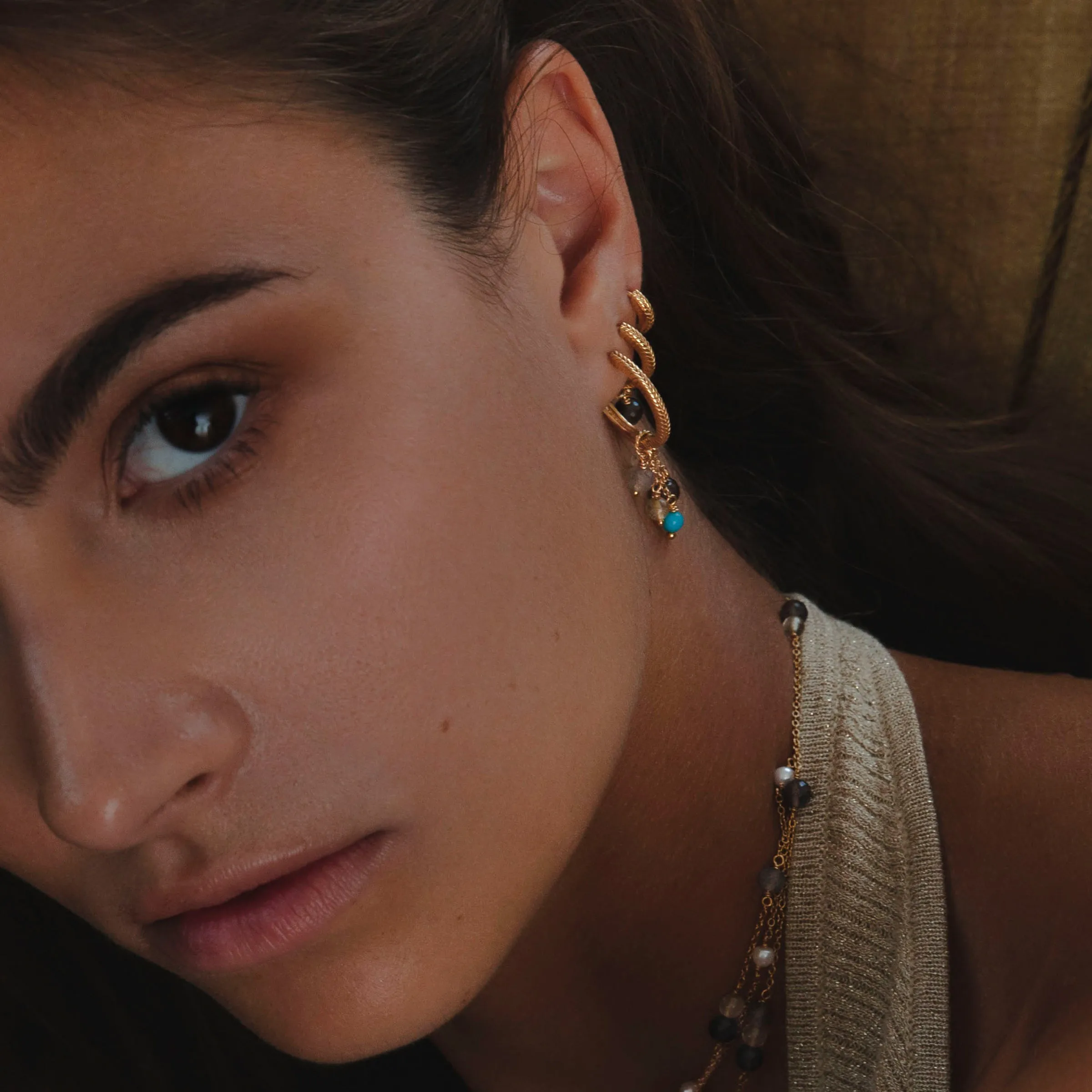 Fishbone mini 18K Gold Plated Hoop w. Herringbone details
