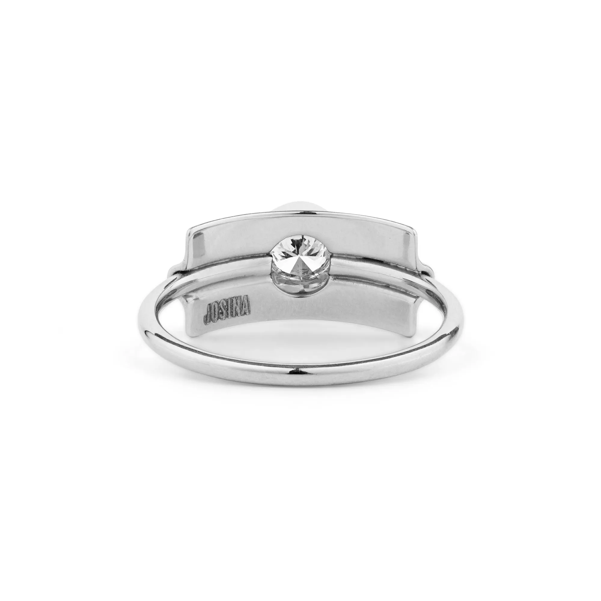 Folded 18K Whitegold Ring w. Diamonds