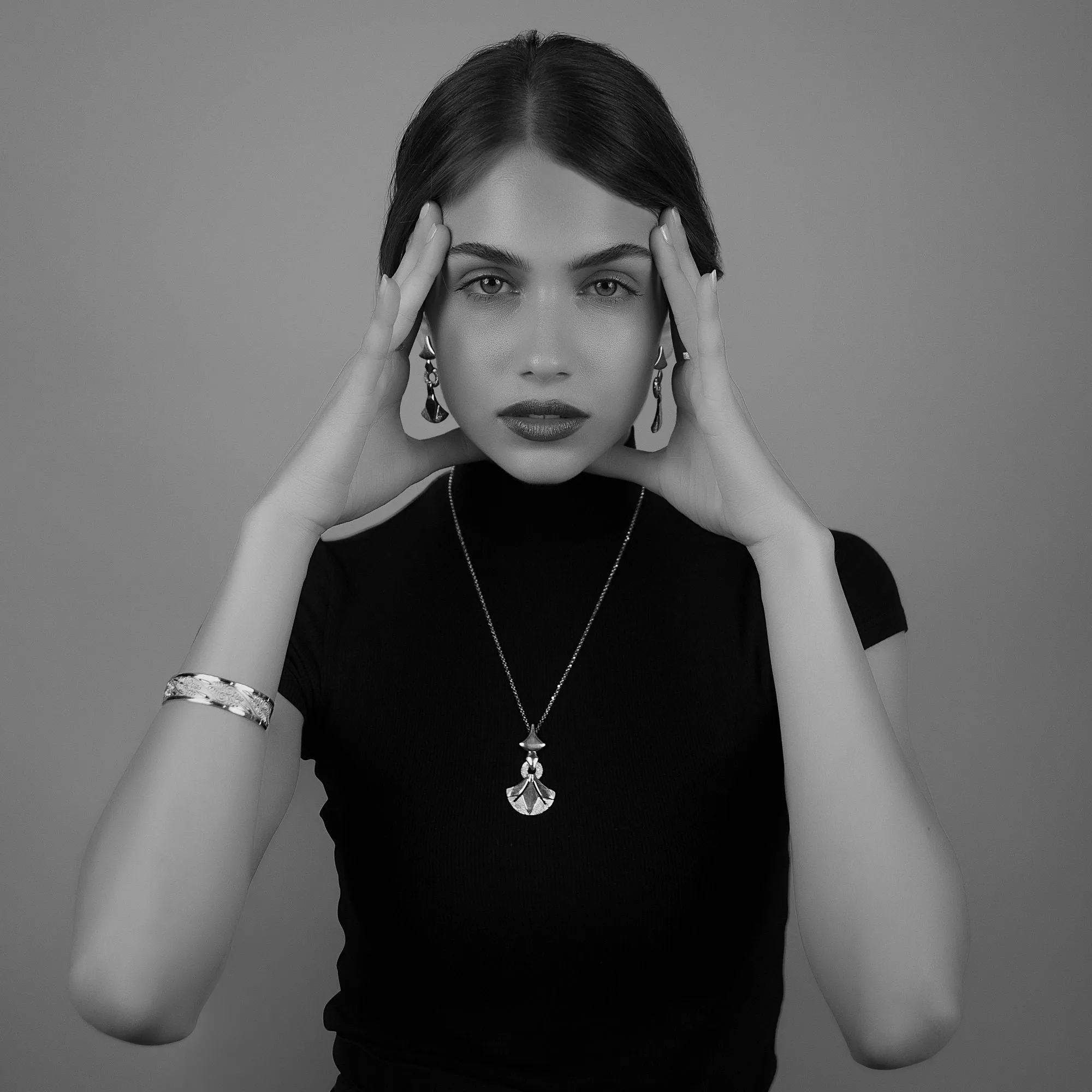 Fucine Romane | Papiro Silver Earrings