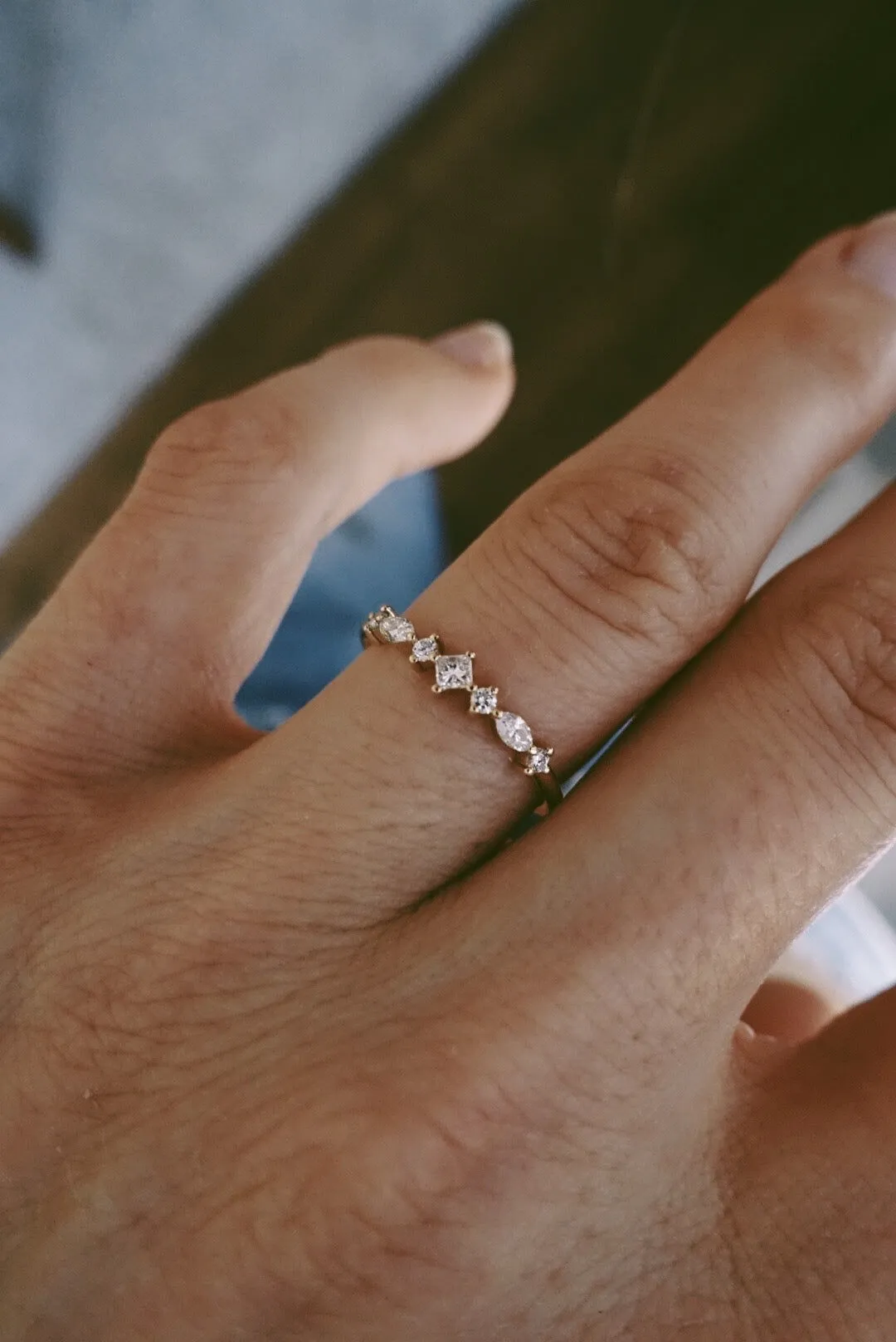Hilda 18K Gold, Whitegold or Rosegold Ring w. Diamonds