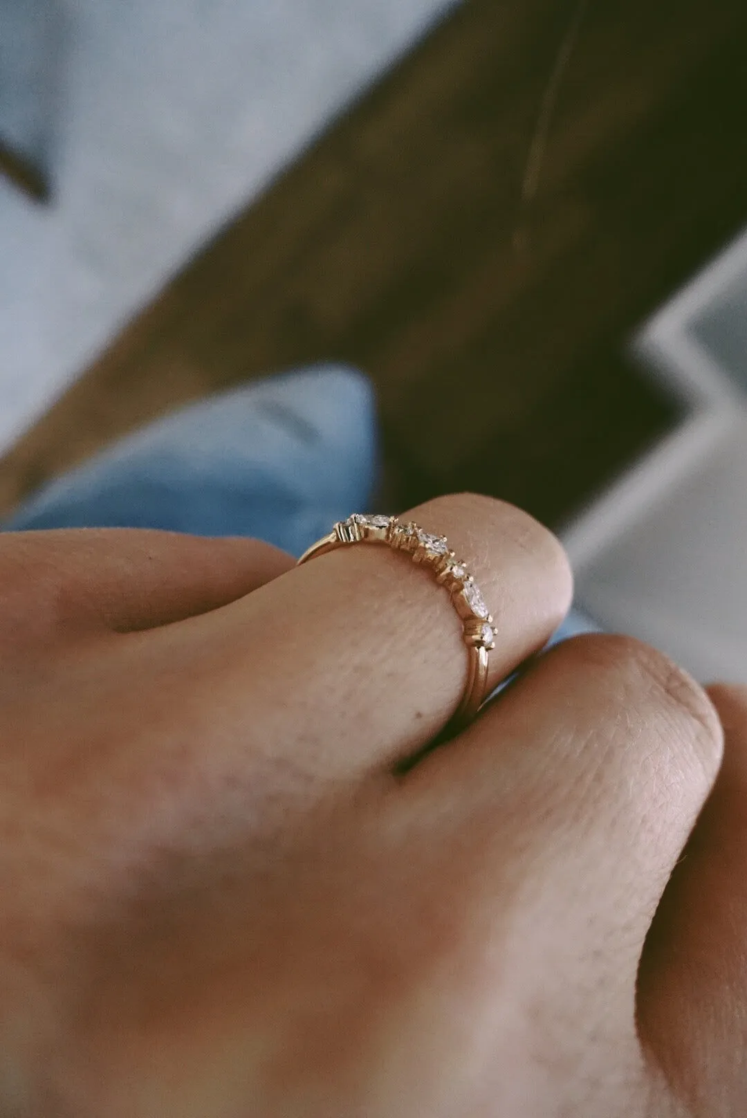 Hilda 18K Gold, Whitegold or Rosegold Ring w. Diamonds