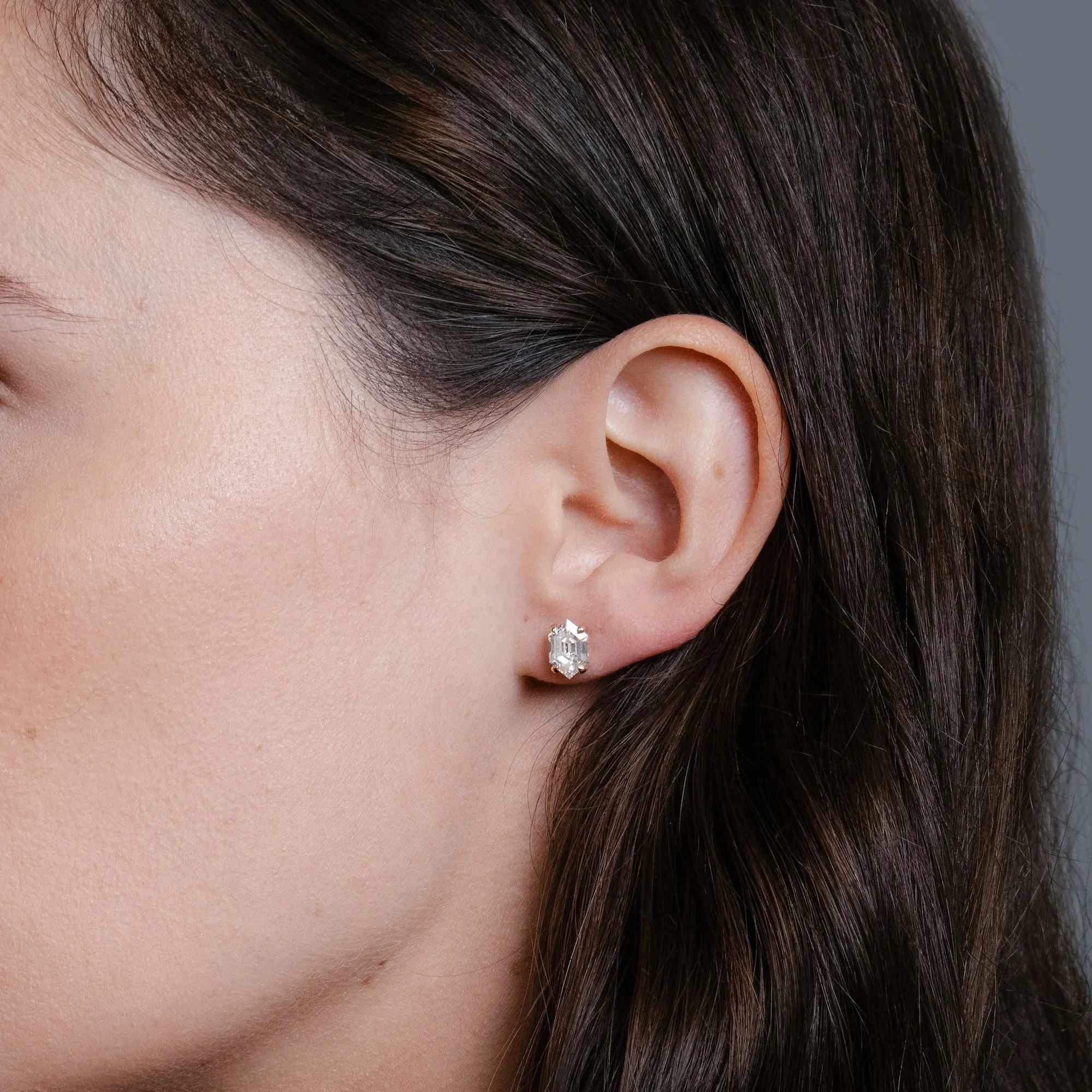Iconic Long Hexagon 14K Whitegold Studs w. Lab-Grown Diamonds, 0.75 ct.