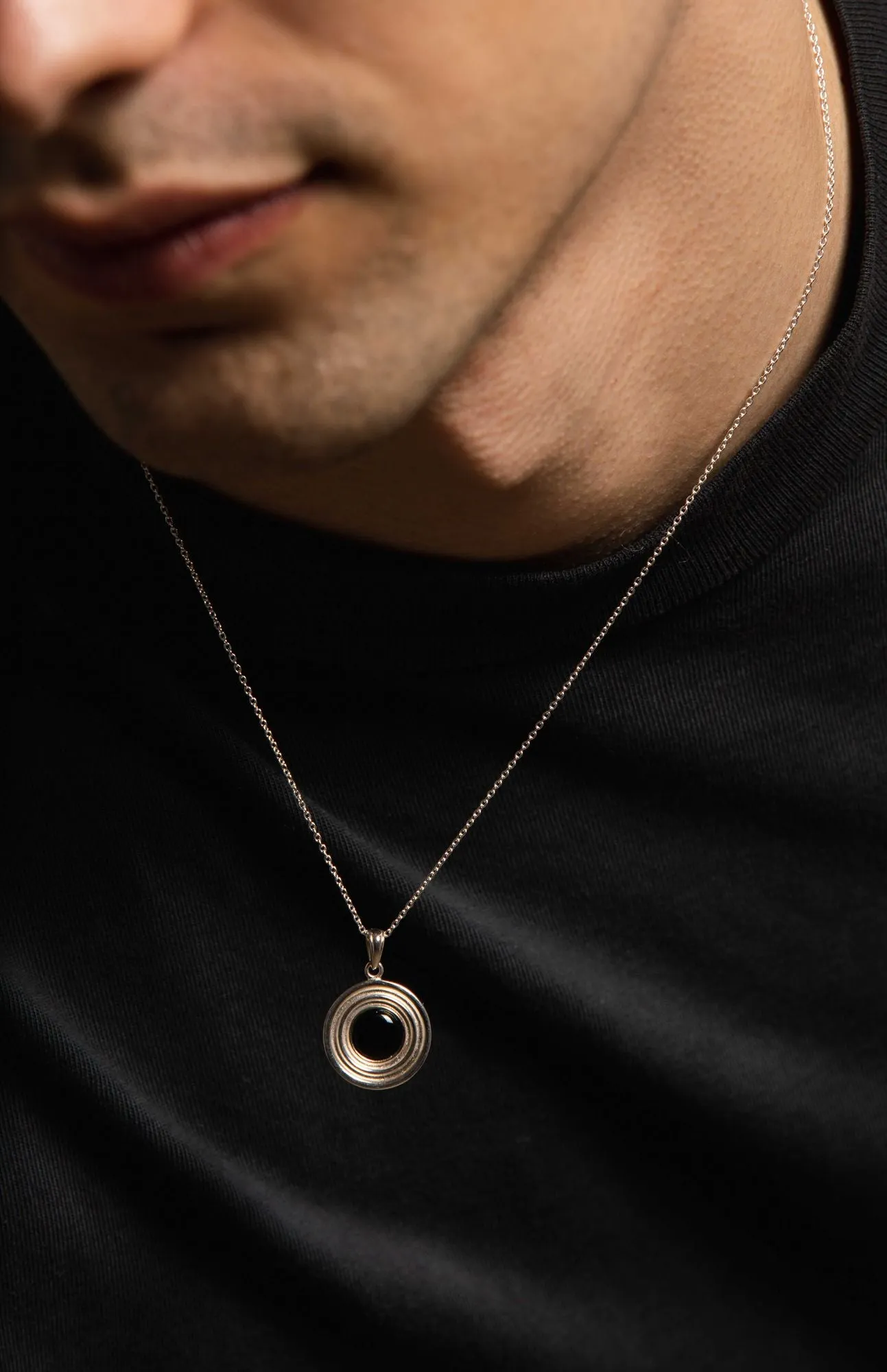 IX Anker Silver Pendant w. Onyx