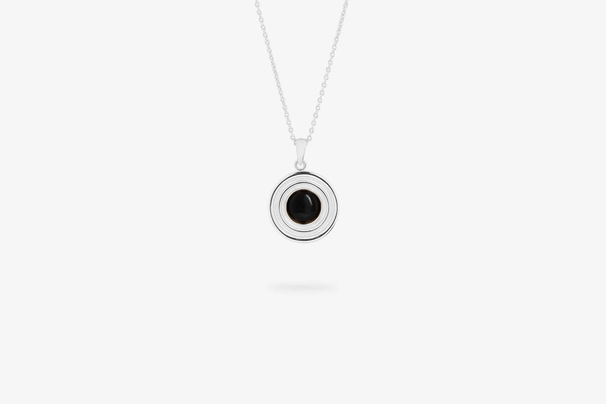 IX Anker Silver Pendant w. Onyx