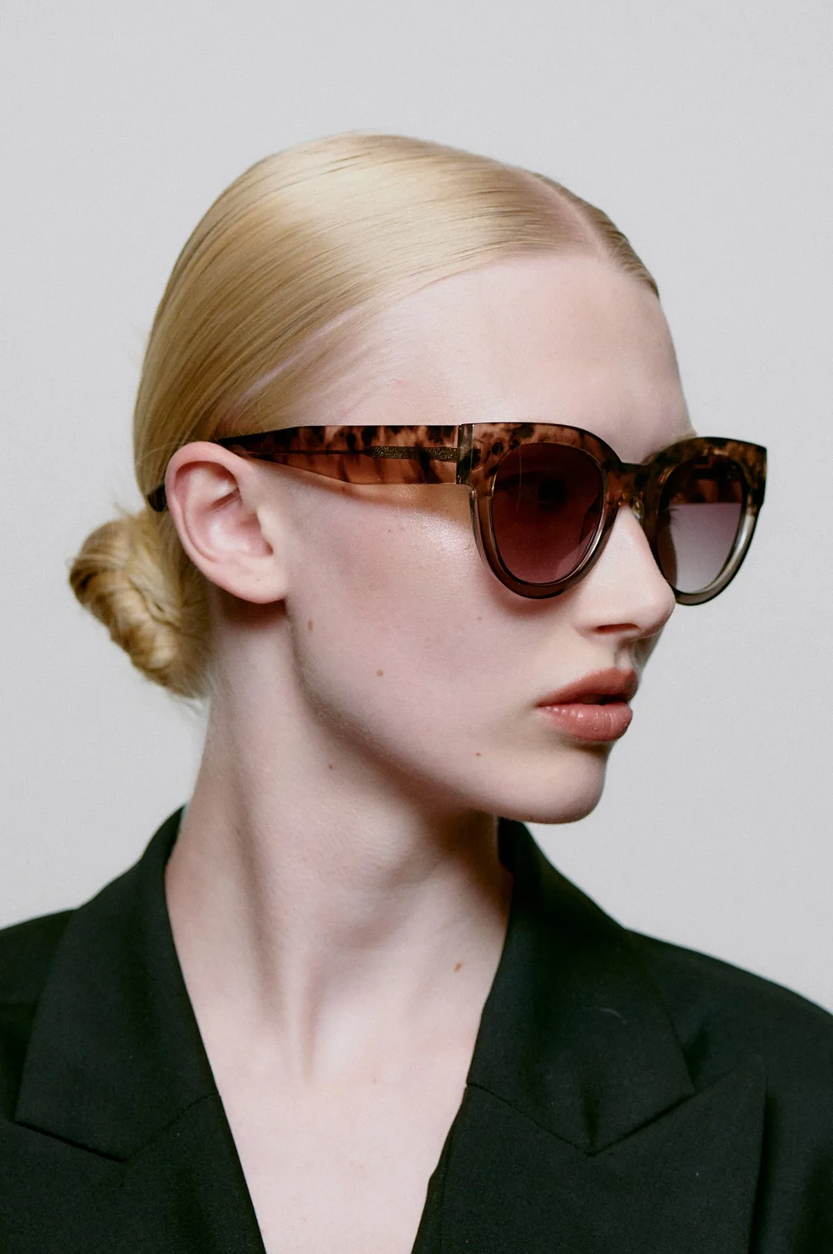 Lilly Sunglasses Coquina/ Gray Transparent