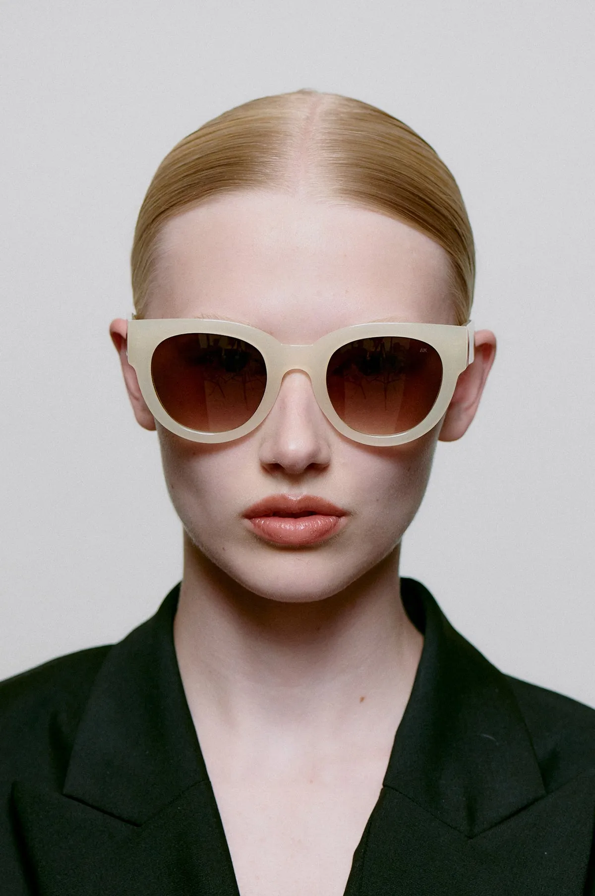 Lilly Sunglasses Cream Bone