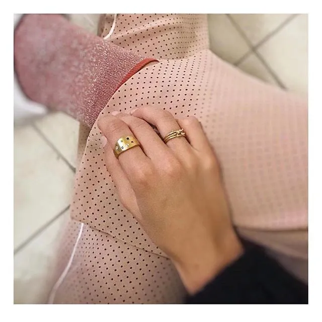 Luna 18K Gold Ring w. Diamonds