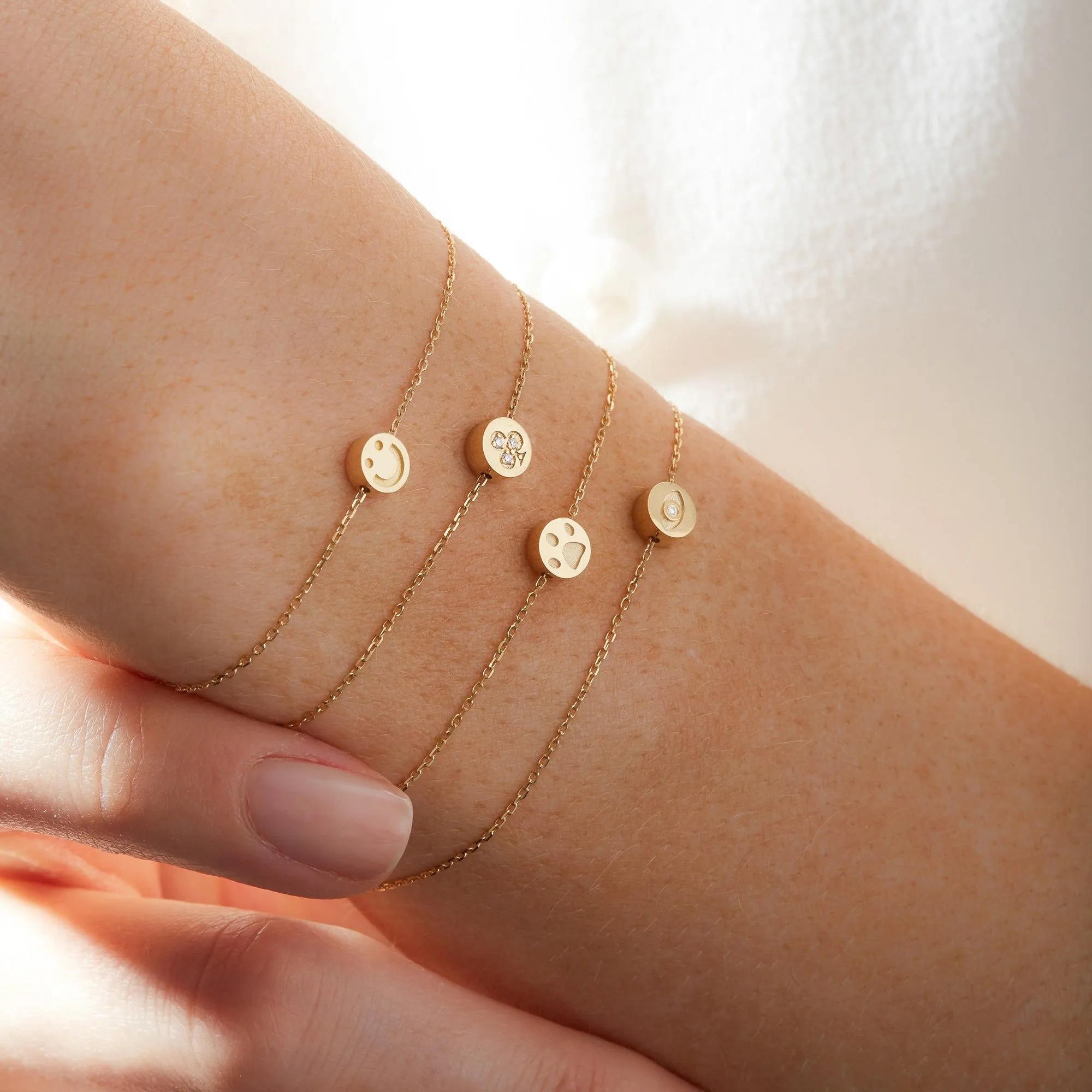 Modern Words Fine Music 18K Gold Bracelet w. Diamond