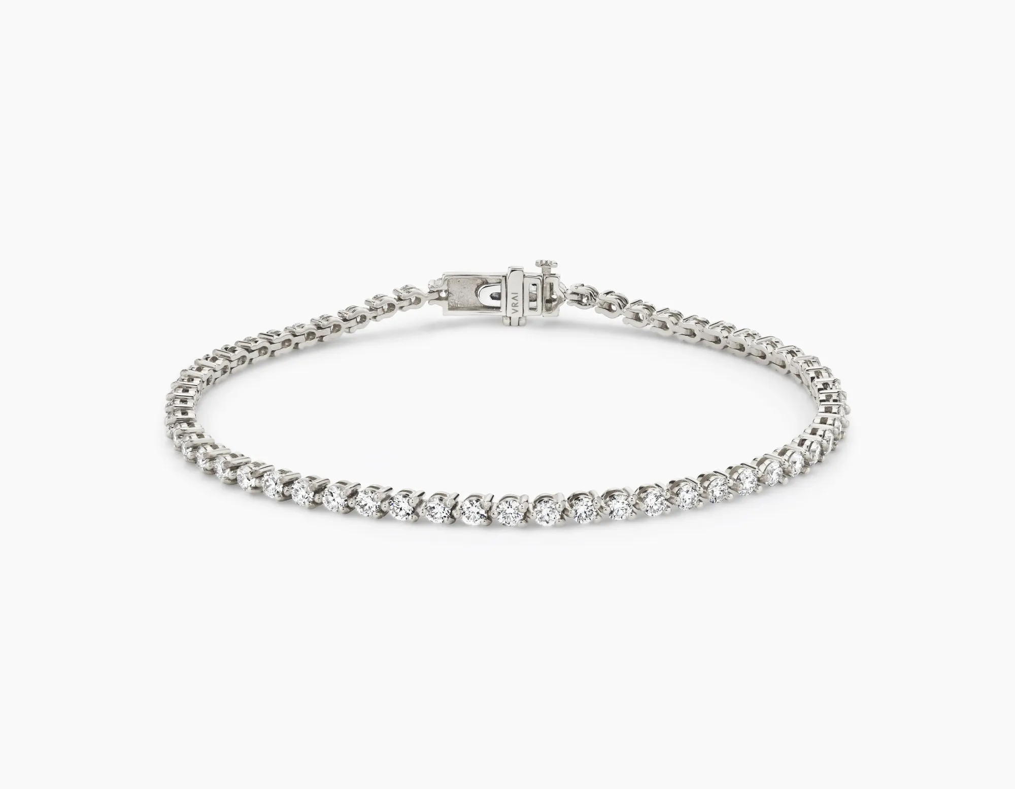 Petitie 14K Whitegold Tennis Bracelet w. Lab-Grown Diamonds