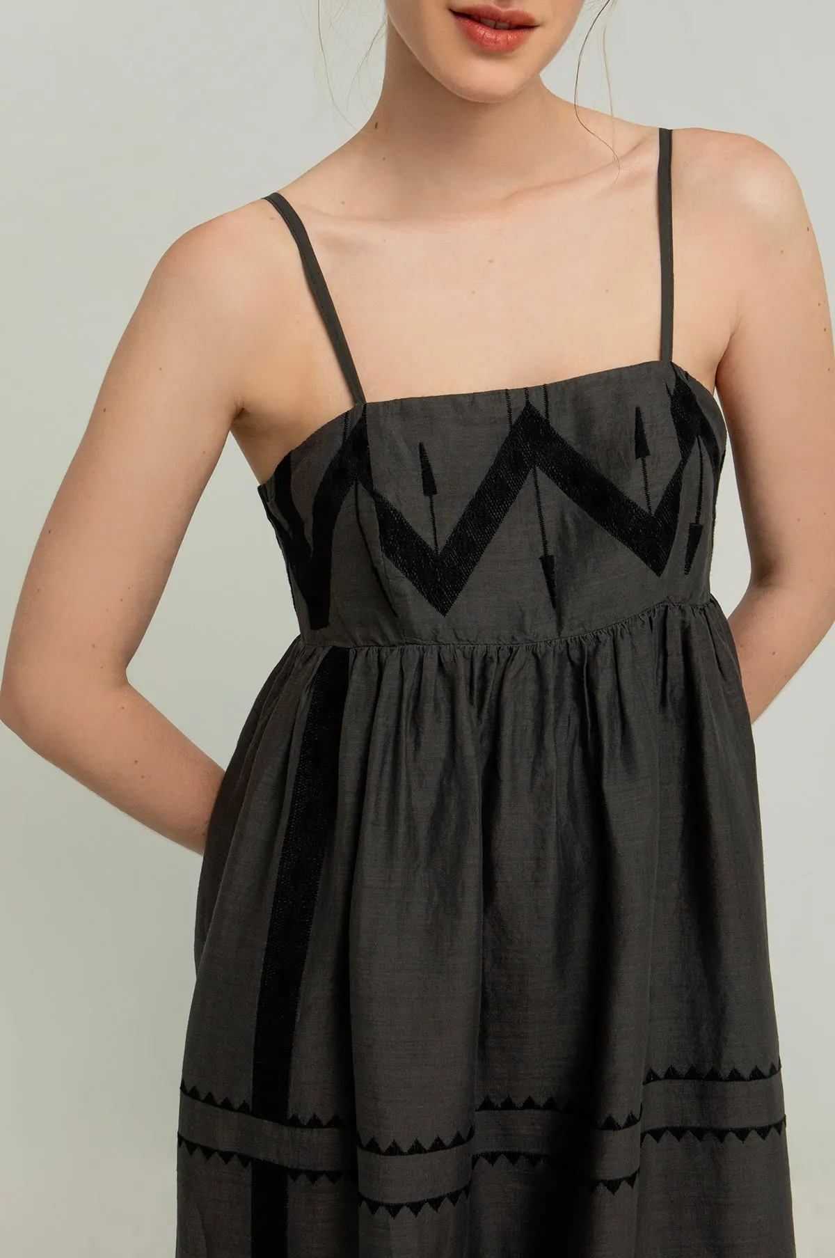 Roots Maxi Dress Charcol/Black