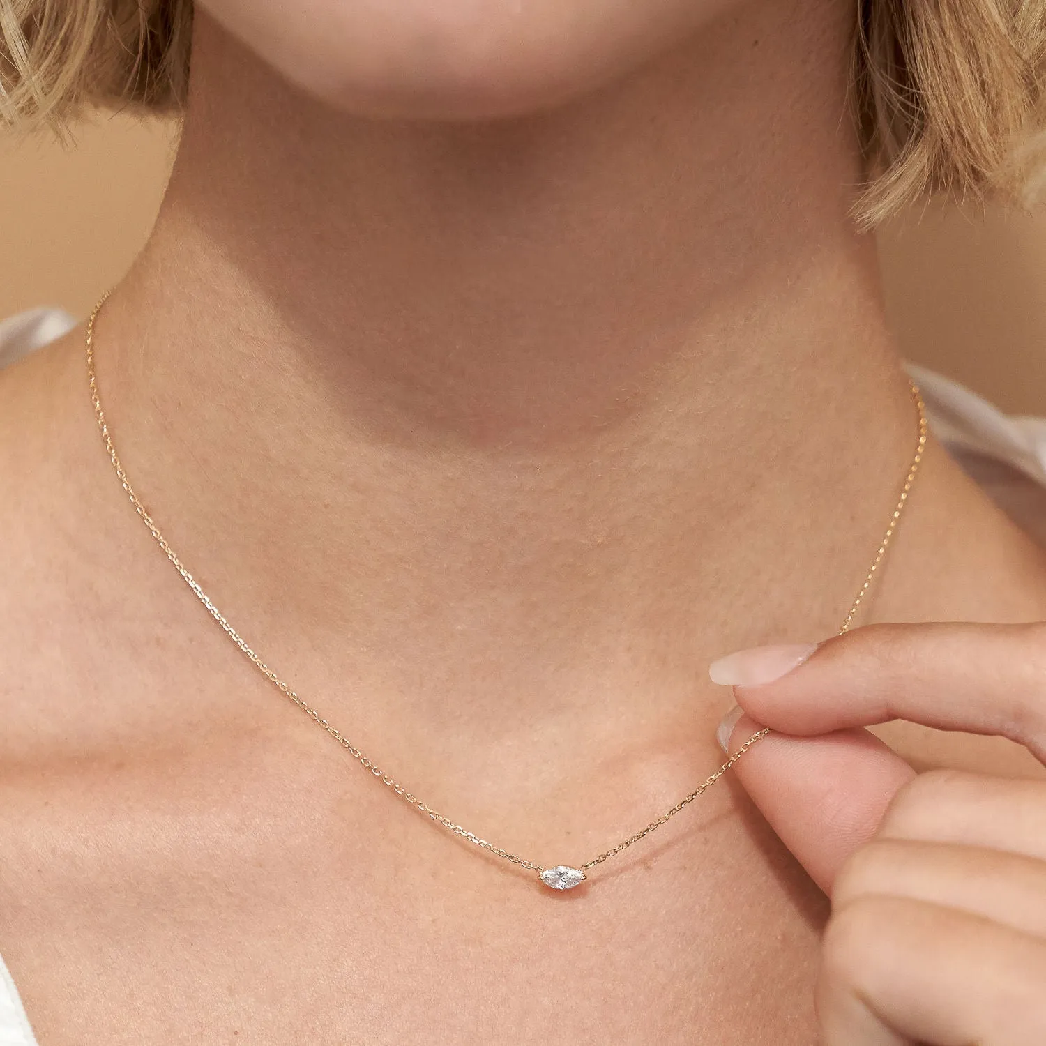 Solitaire Marquise 14K Whitegold Necklace w. Lab-Grown Diamond