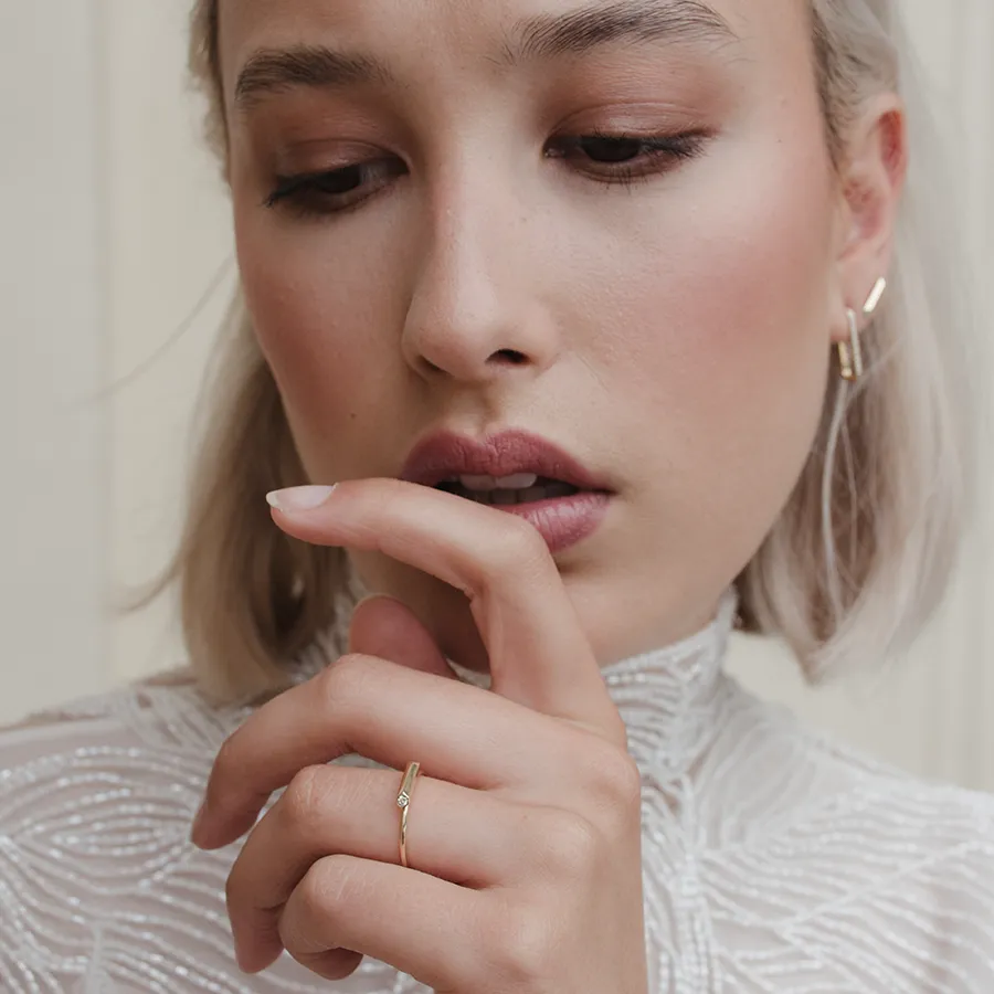 Sunbeam 18K Gold Ring w. Lab-Grown Diamond