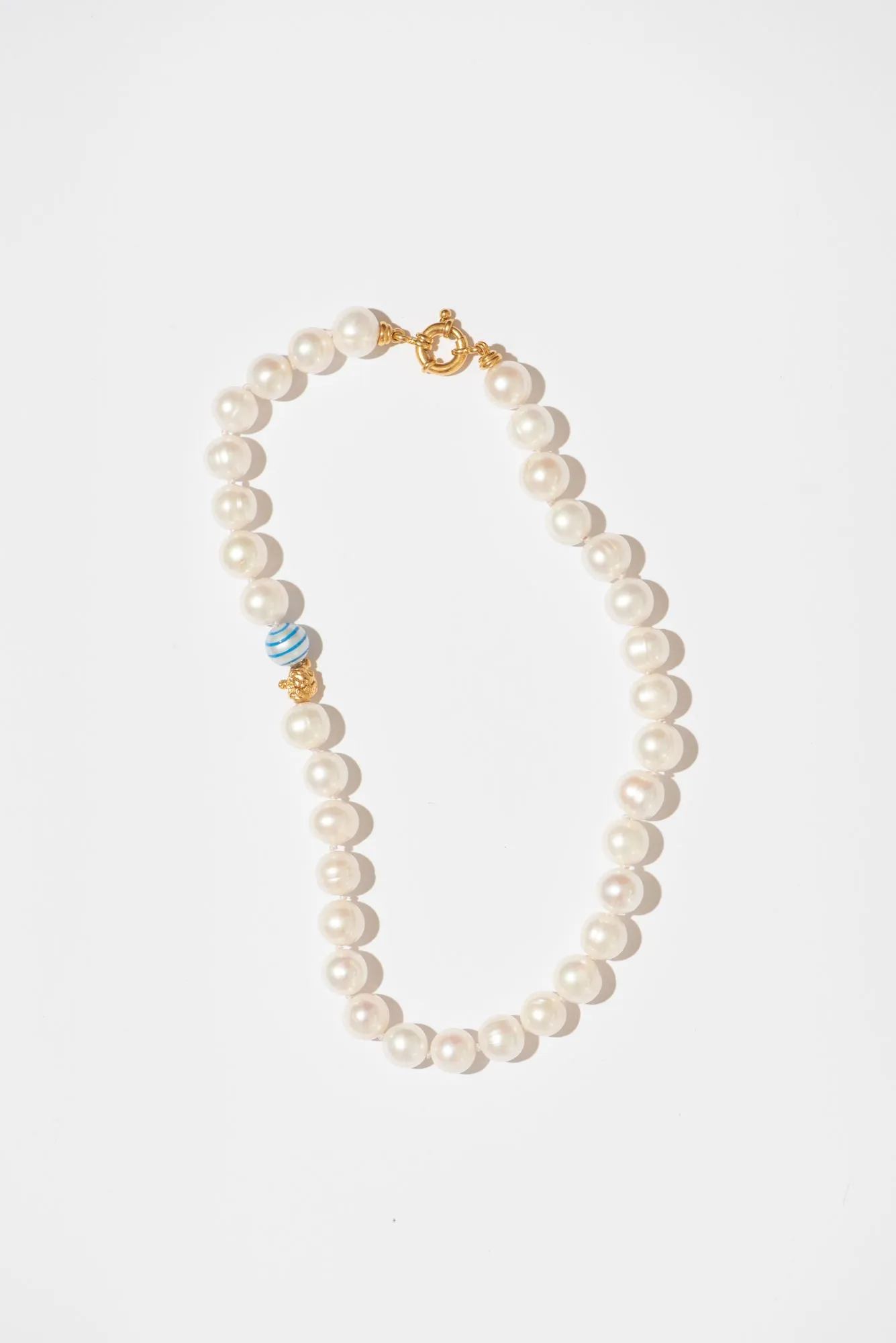 The Big Classic Blue Stripes Gold Plated Necklace w. Pearls