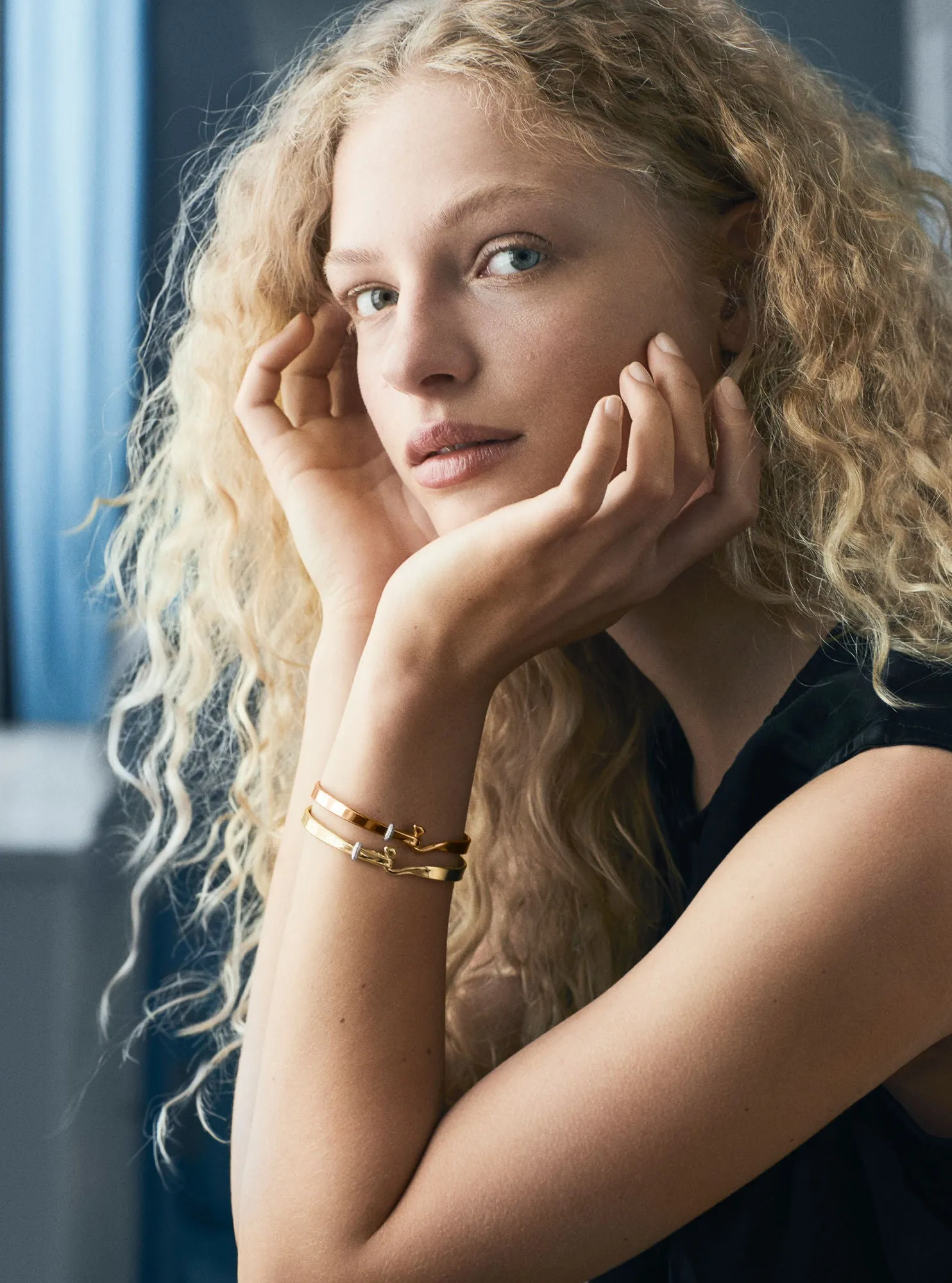 Torun 18K Gold Bangle w. Diamonds 0.08 ct