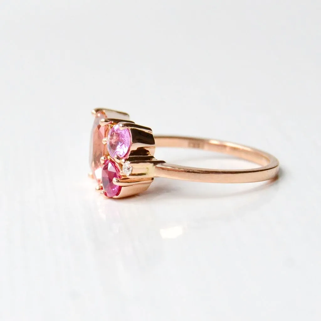 Varnaya Taruva 18K Gold Ring w. Tourmaline, Sapphire, Ruby & Diamonds