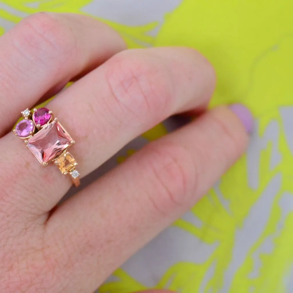 Varnaya Taruva 18K Gold Ring w. Tourmaline, Sapphire, Ruby & Diamonds