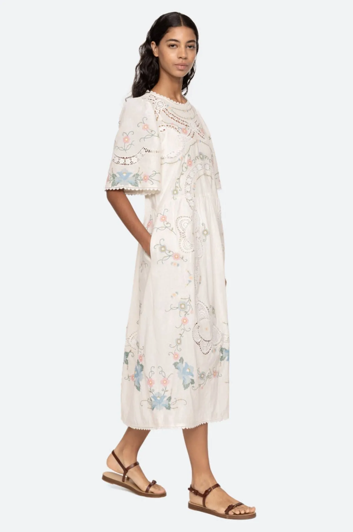 Vesna Embroidery S/Slv Dress White
