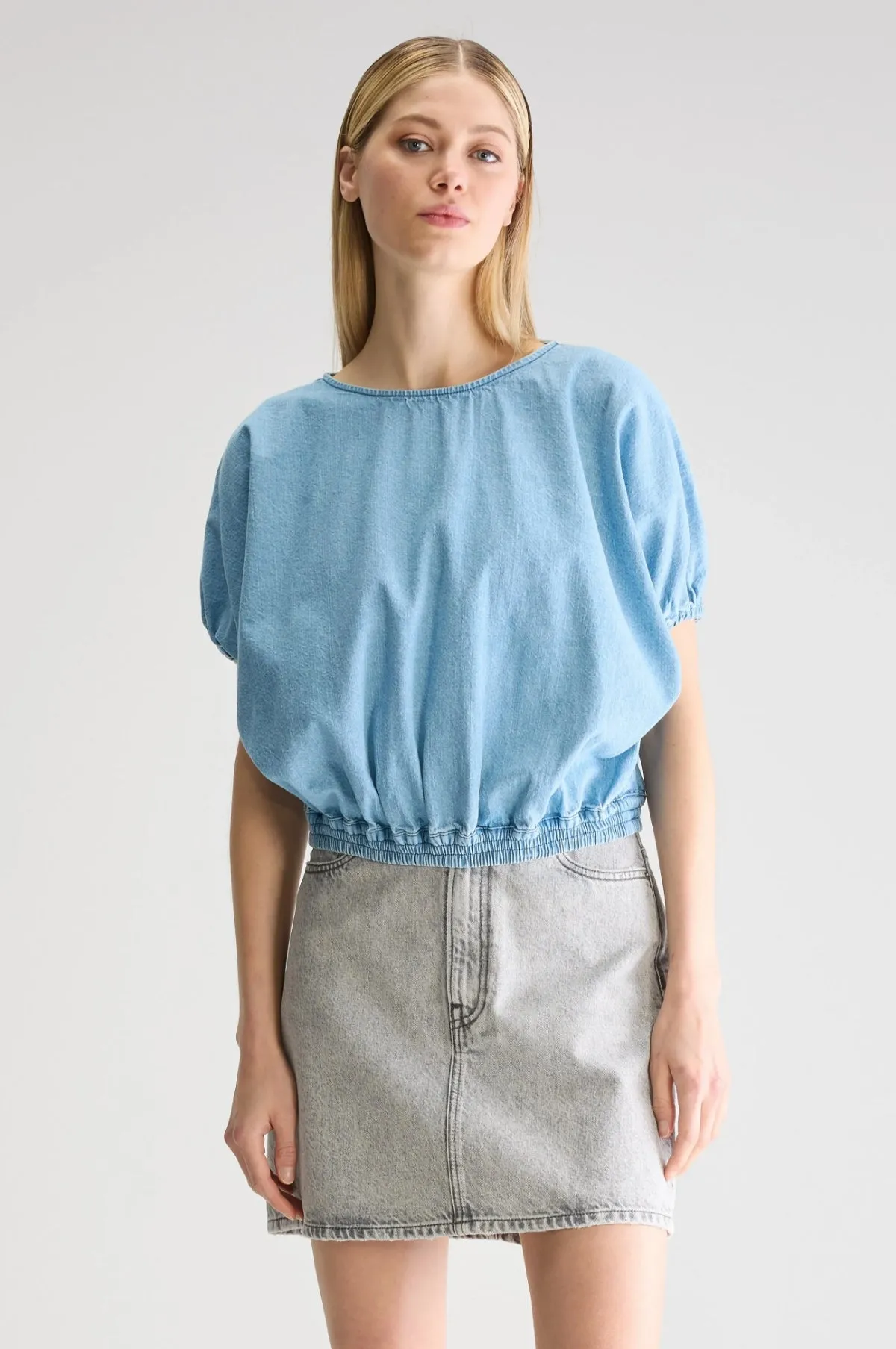 Wilma Top Lt Blue Bleach