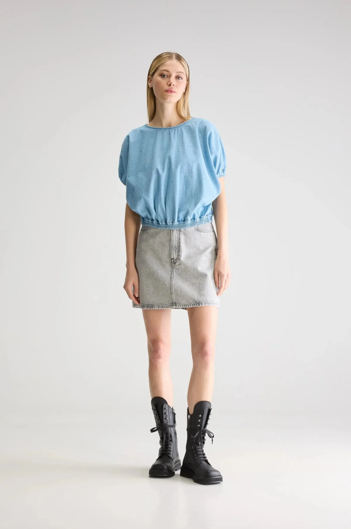 Wilma Top Lt Blue Bleach