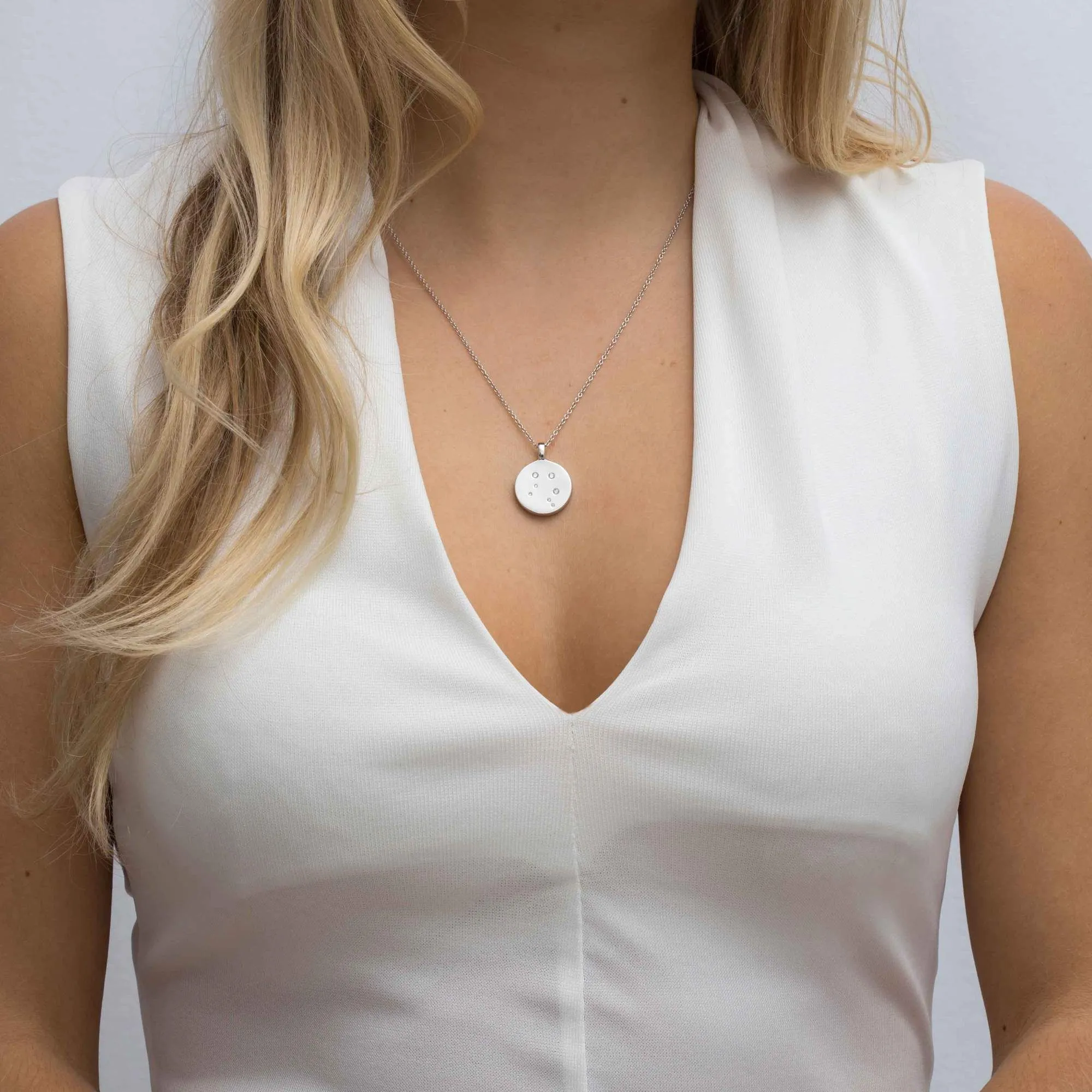 Zodiaco Pisces Silver Necklace w. White Zirconias